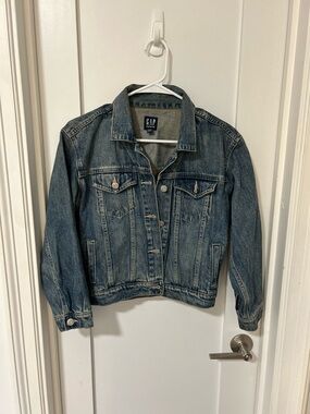 GAP Cropped Denim Jacket